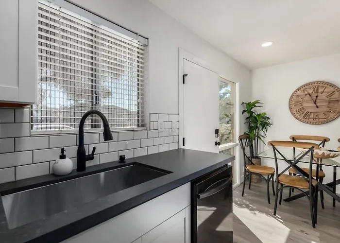 Holiday home Modern Townhouse-walk 2 Oldtown-4 Heated Pools Scottsdale
