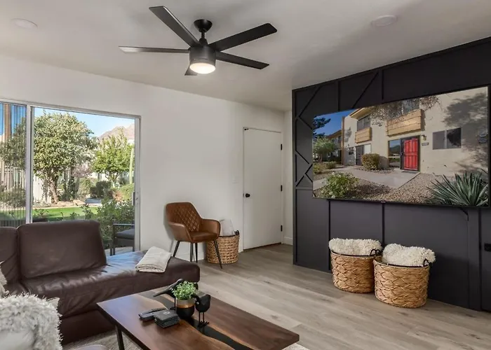 Holiday home Modern Townhouse-walk 2 Oldtown-4 Heated Pools Scottsdale