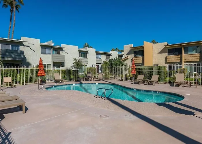 Modern Townhouse-walk 2 Oldtown-4 Heated Pools Scottsdale